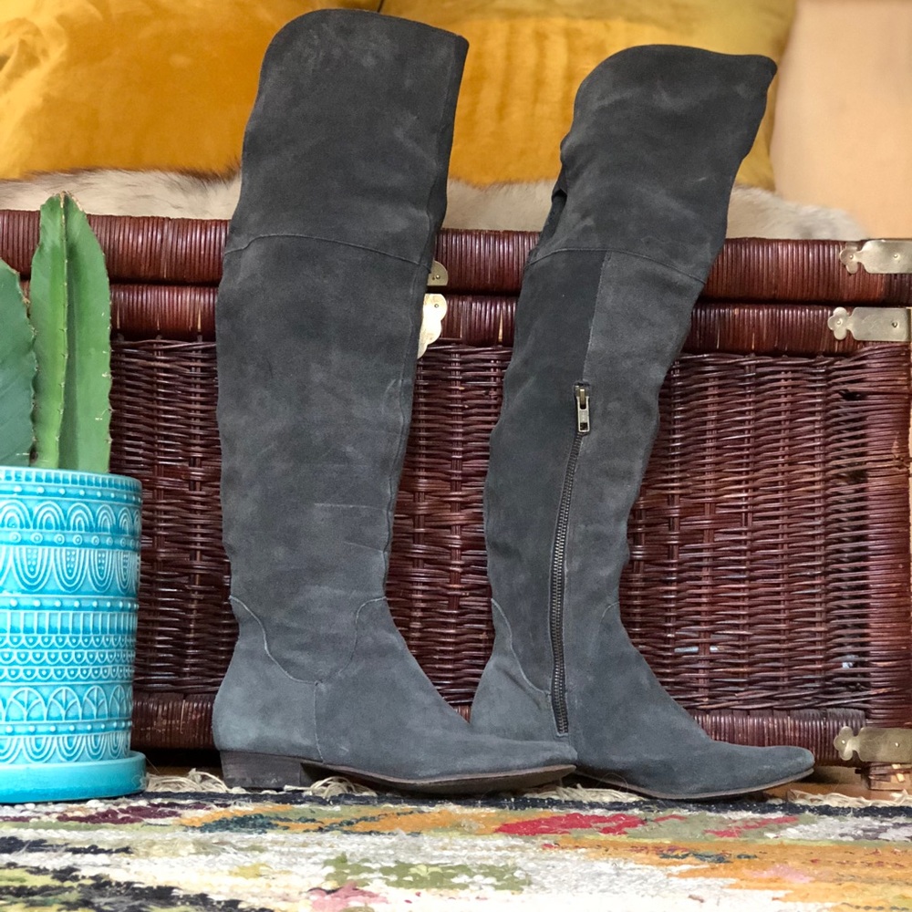 Joie over the knee boot